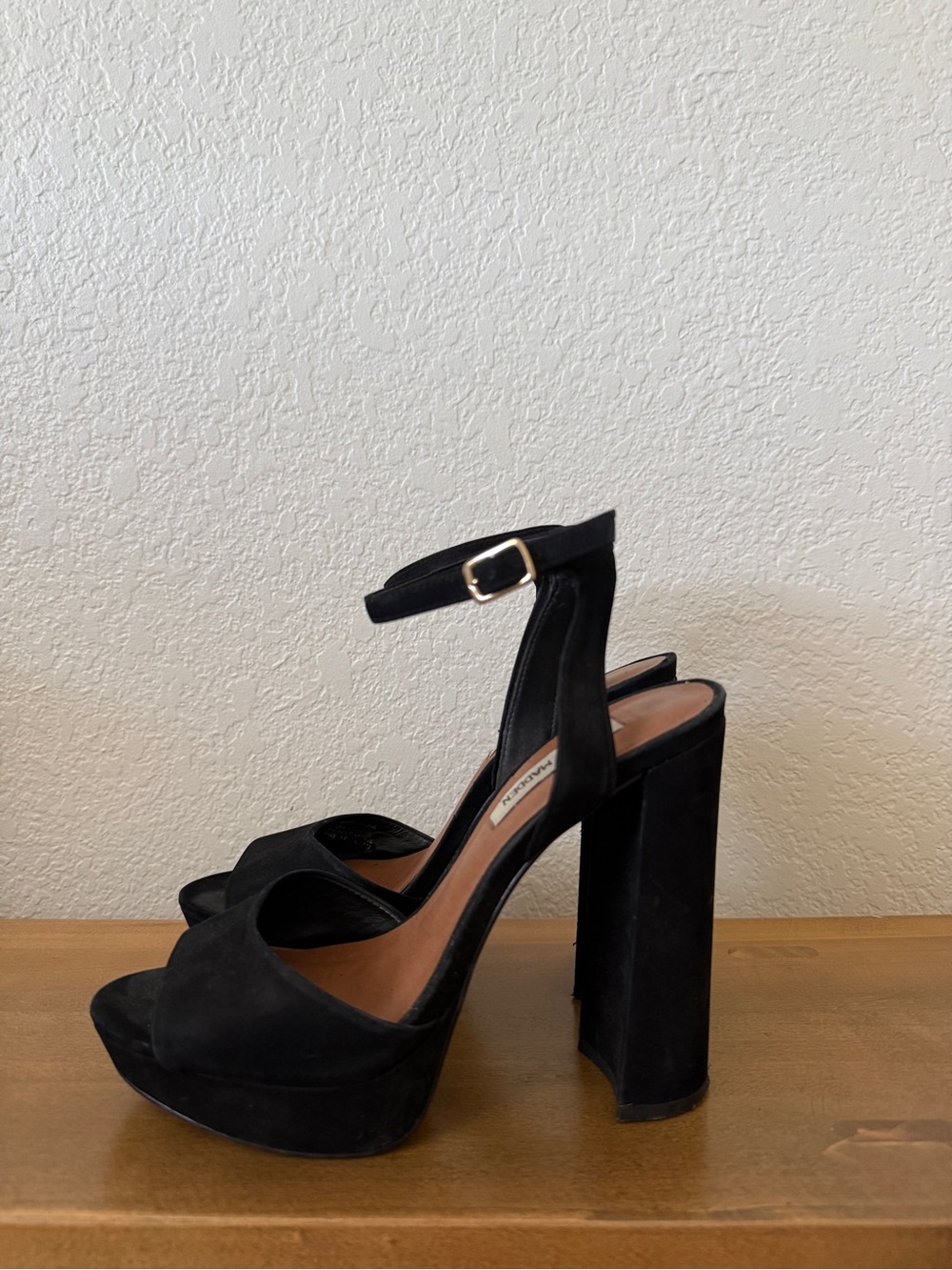 Steve Madden Brrit Black Platform Ankle Strap Sandals Size 8.5